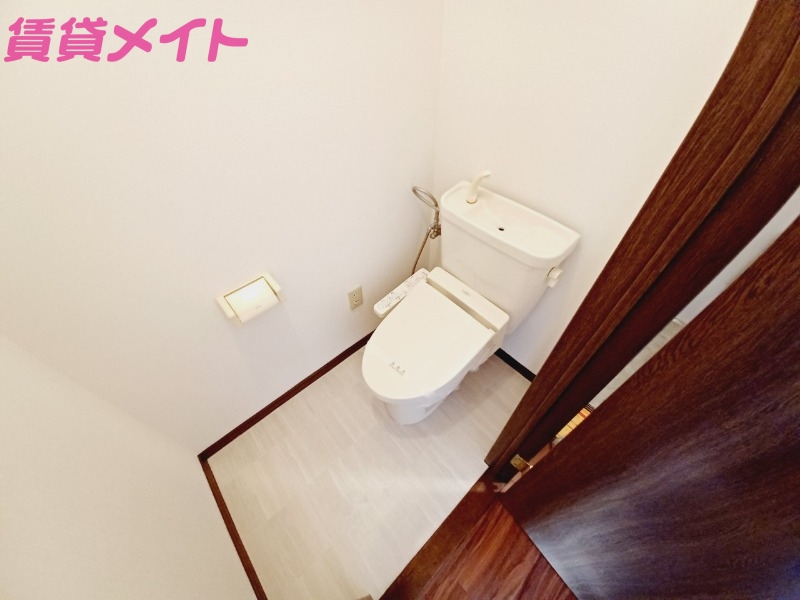 トイレ　別部屋参考写真です