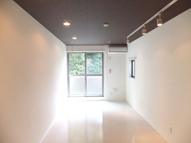 居室・リビング　広くてオシャレな室内