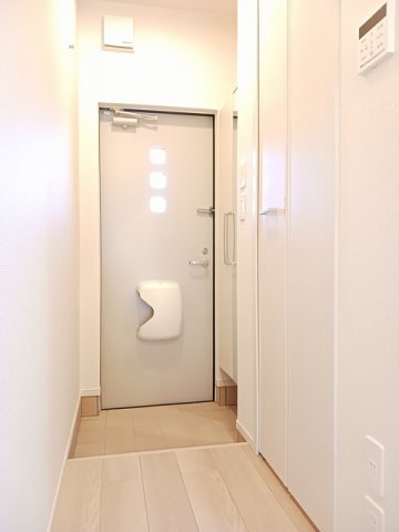 玄関　落ち着いた玄関です