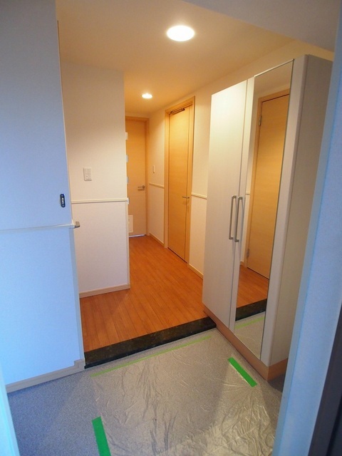 玄関　玄関は広く余裕がありますね。