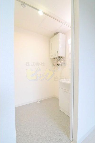 洗面設備　シャンプードレッサー完備です♪