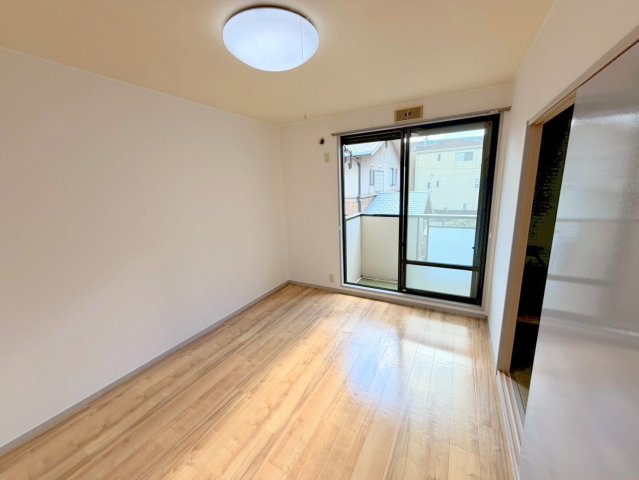その他部屋・スペース　落ち着いた雰囲気のこのお部屋でゆっくりお休みください。