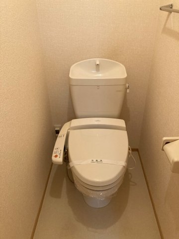 トイレ　★ ★ 口コミ２００件以上　評価４.９のお店 ★ ★