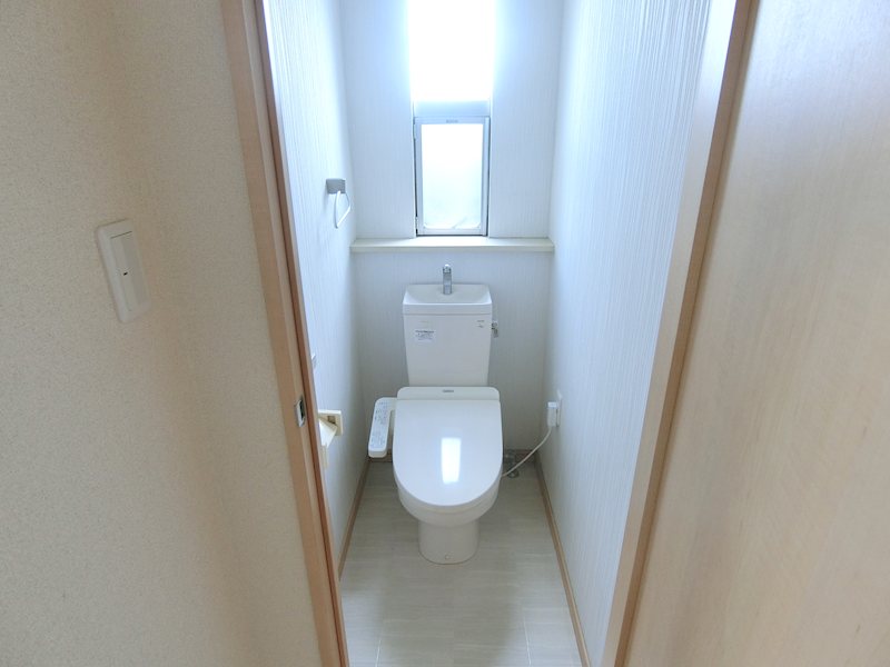 トイレ　ウォシュレット付