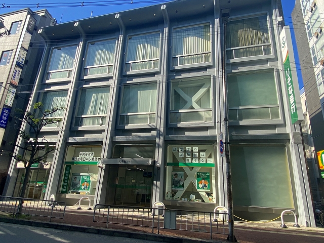 銀行　りそな銀行・橿原支店（銀行）まで402m