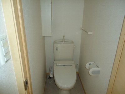 トイレ　落ち着いたトイレです