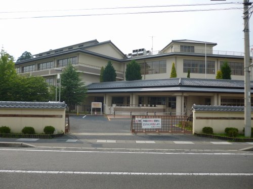 小学校　東近江市立五個荘小学校（小学校）まで1153m