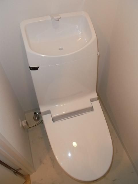 トイレ　お部屋探しは株式会社　タウンハウジング　までお気軽にお問合…