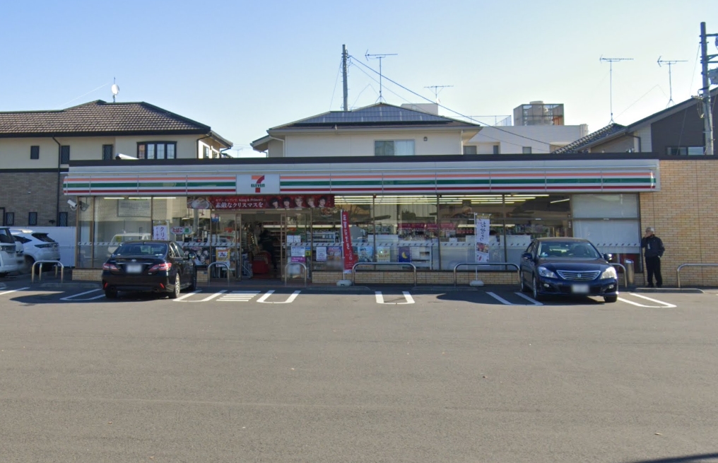 コンビニ　セブンイレブン 小山駅南5丁目店（コンビニ）まで291m
