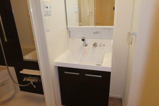 洗面設備　シャンプードレッサー