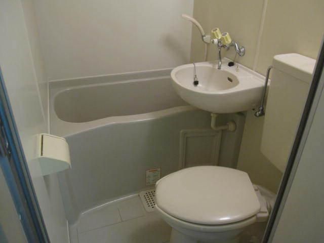 バス・シャワールーム　※別部屋参照※リノベされております