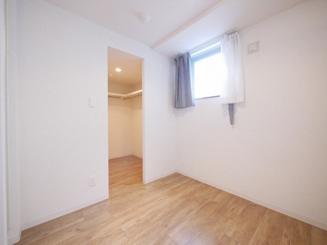 その他部屋・スペース　温かみのある色合いのお部屋です♪