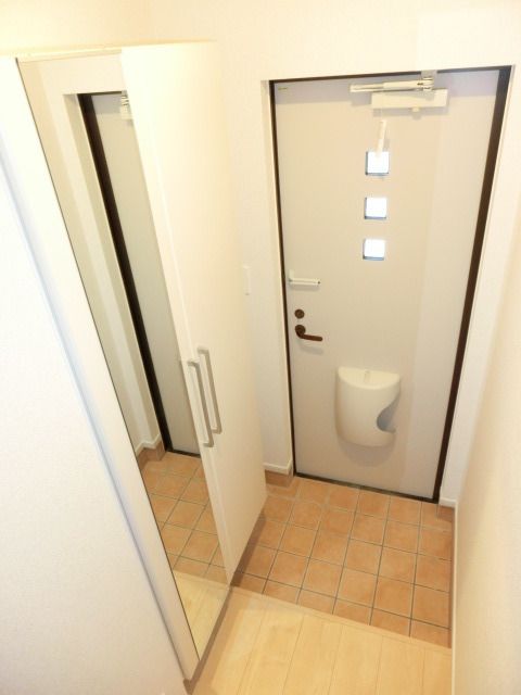 玄関　シューズボックス付きの玄関です！