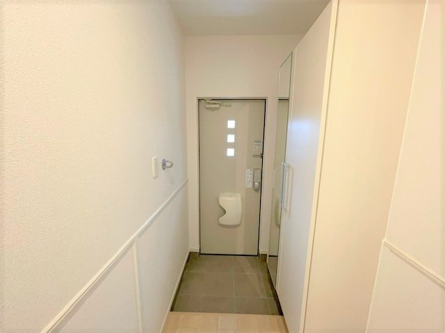 フォレスト Bの玄関写真