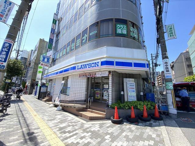 コンビニ　ローソン桃谷駅前店（コンビニ）まで43m