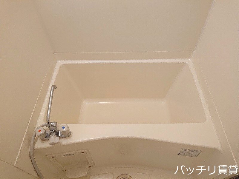 バス・シャワールーム　同型タイプの為、現状を優先致します。