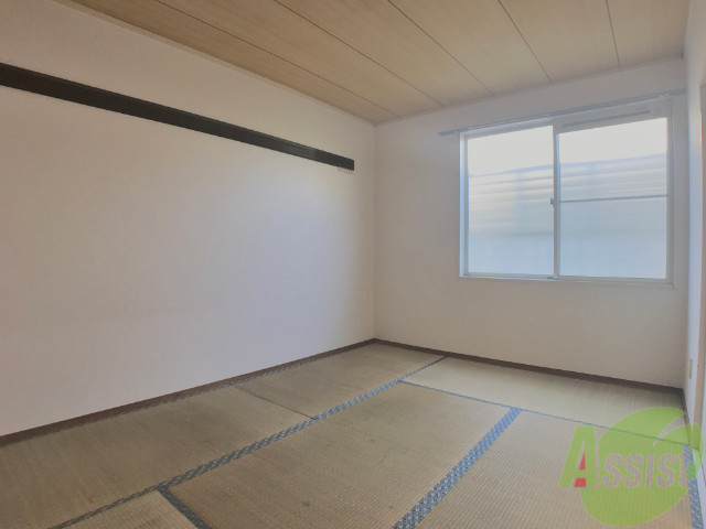 その他部屋・スペース　こちらは別室の洋室です。畳のお昼寝は気持ち良さそうです。