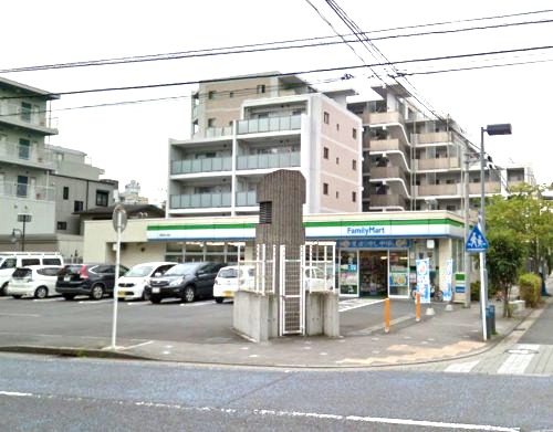 コンビニ　ファミリーマート宿町四丁目店（コンビニ）まで518m