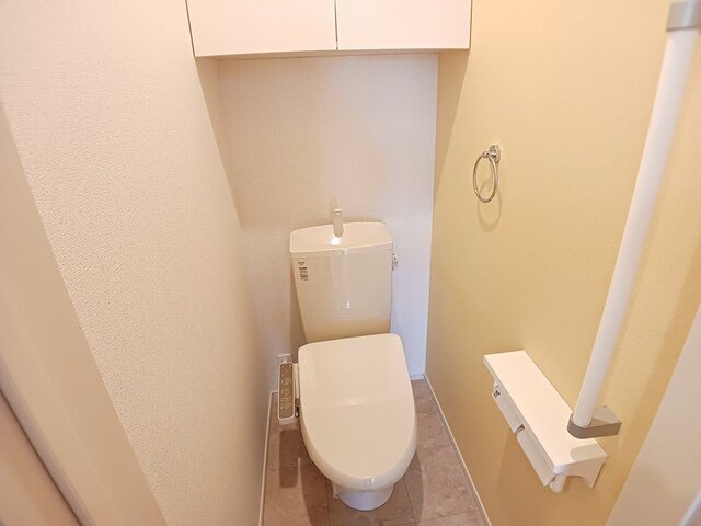 トイレ　落ち着いたトイレです