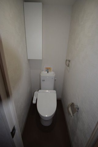 トイレ　同ハウスメーカー施工物件の参考写真です