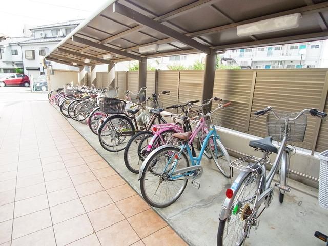 その他共有部分　♪屋根付き駐輪場♪