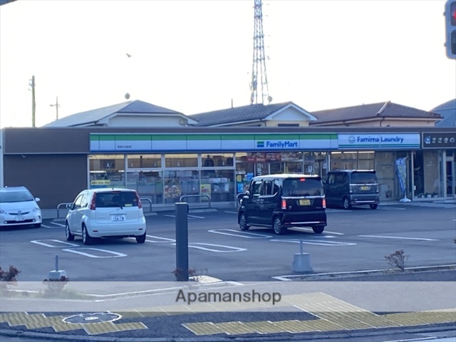 コンビニ　ファミリーマート町田小山町店（コンビニ）まで542m