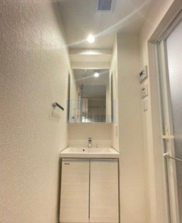 洗面設備　使いやすい独立洗面台☆