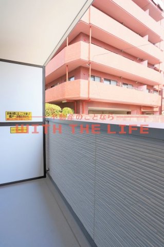 バルコニー　お洗濯にも便利なバルコニー付き