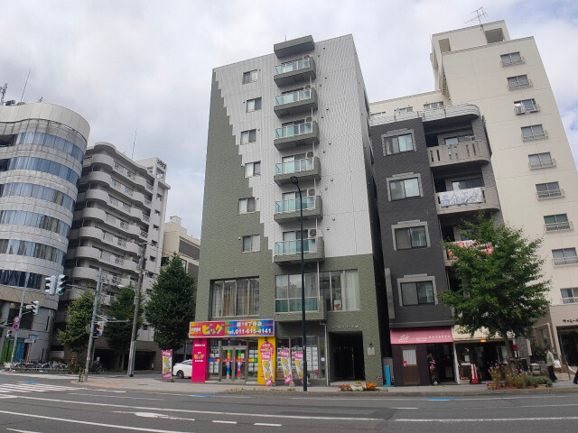 建物外観　札幌市中央区大通西１８丁目