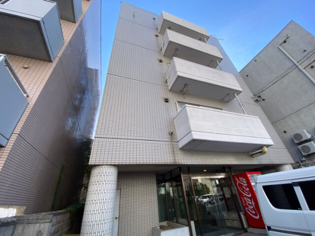 建物外観　札幌市中央区南５条西「ヴィラ・ススキノ」