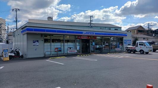 コンビニ　ローソン 瓜破店（コンビニ）まで410m
