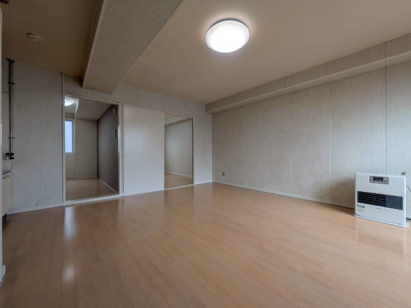 居室・リビング　広くてキレイなお部屋が広がっていて、充実した生活が送れそう。