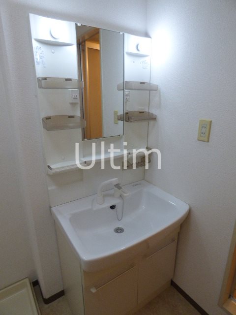 洗面設備　別部屋のお写真です。ご参考までに！