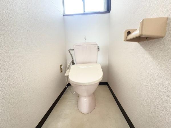 京阪交野線 村野駅 徒歩12分 2階建 築37年のトイレ写真