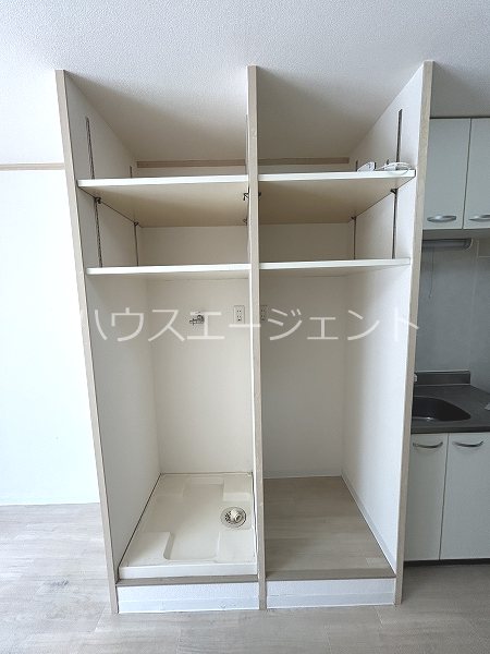 その他　室内洗濯機置き場です。
