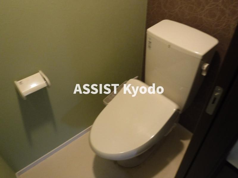 トイレ　※別号室の参考写真です