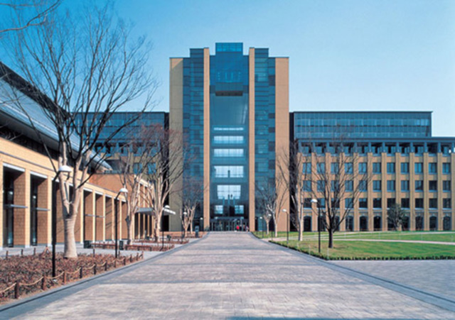 大学・短大　青山学院大学（大学・短大）まで498m