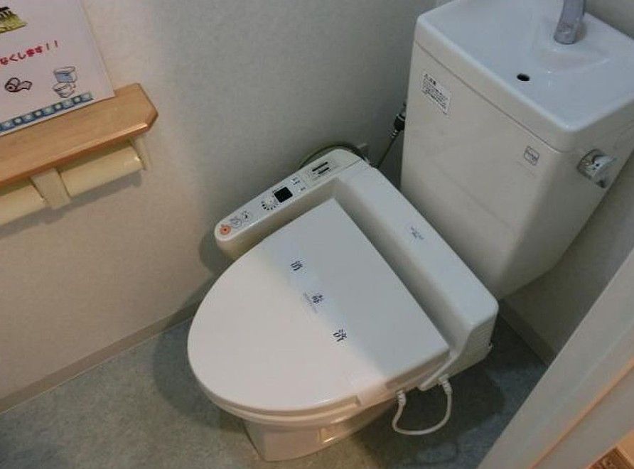 トイレ　別部屋参考画像