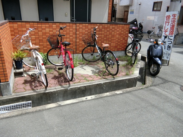 駐車場　駐輪場