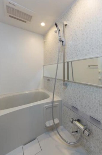 バス・シャワールーム　※写真は同タイプ住戸です。