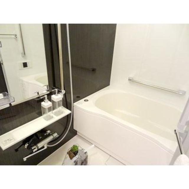 バス・シャワールーム　※写真は同タイプ住戸です。