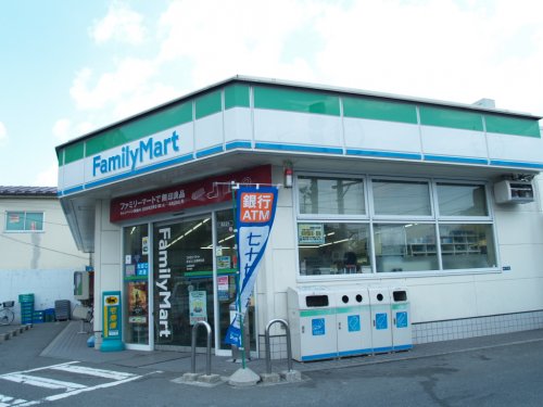 コンビニ　ファミリーマート 北根黒松店（コンビニ）まで1086m