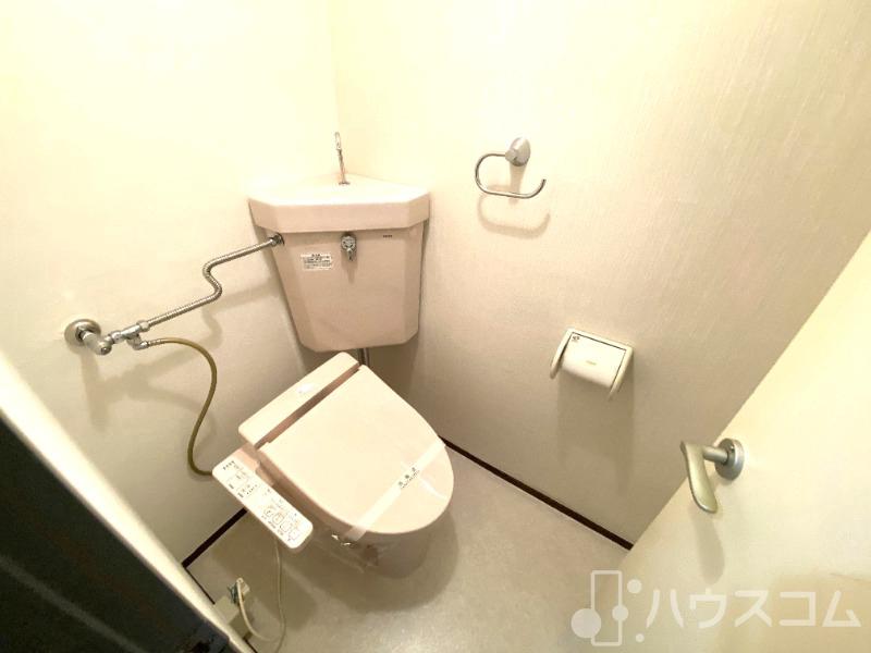 トイレ　冬場も安心の温水洗浄便座！