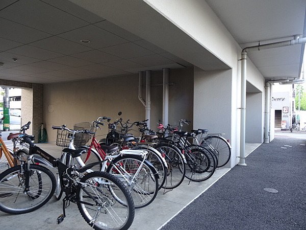 その他　駐輪場もあります