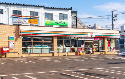 コンビニ　セブンイレブン札幌白石中央3条店（コンビニ）まで195m