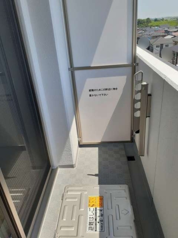 バルコニー　図面と現状に相違がある場合には現状を優先