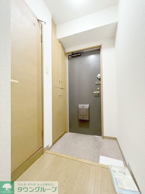 玄関　※別部屋参考写真