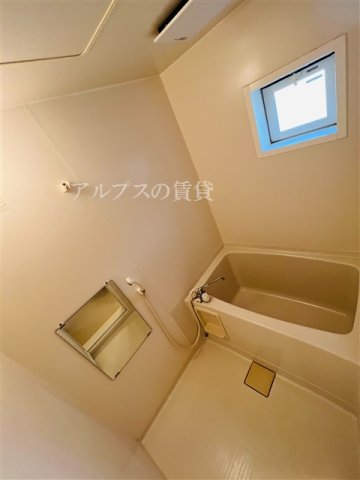 バス・シャワールーム　別部屋参考写真