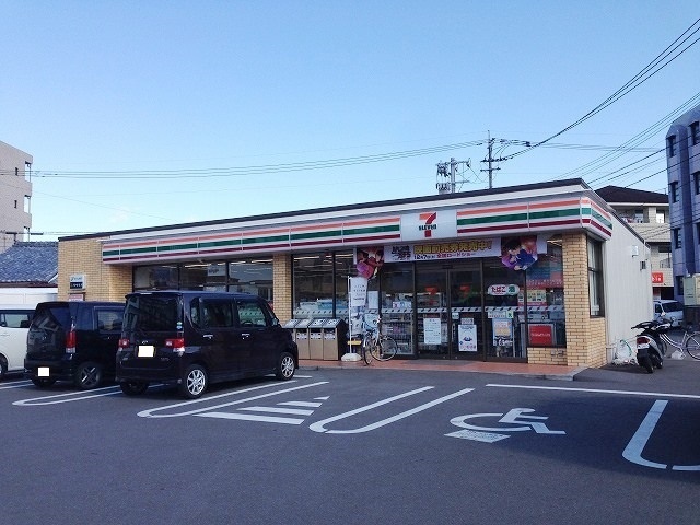 コンビニ　セブンイレブン宮崎松橋２丁目店（コンビニ）まで164m