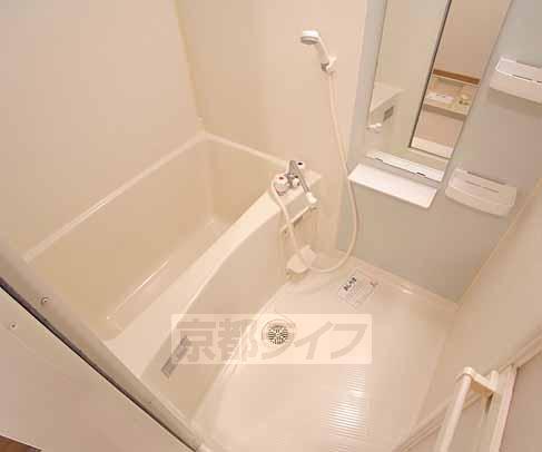 バス・シャワールーム　ゆったりお風呂。浴室乾燥機付き。
